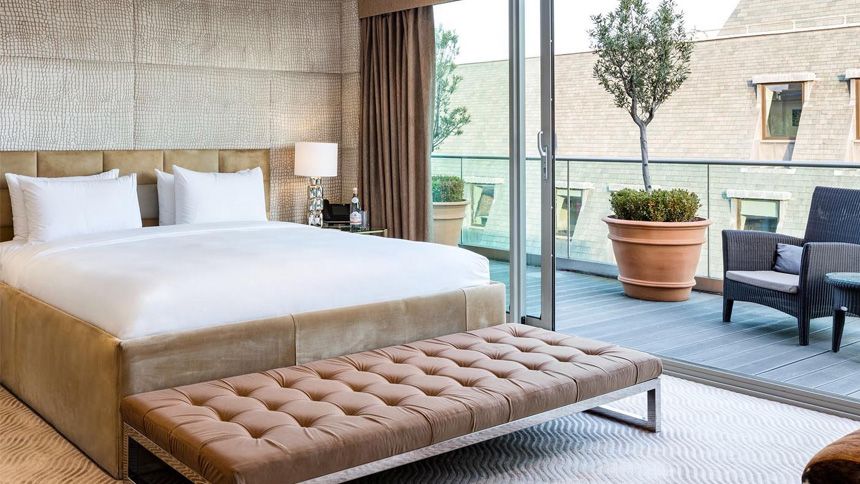 Radisson Hotels - Save up to 25% when you book in advance